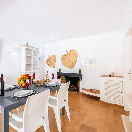 Villa In Albufeira Near Sandy Beaches Vila