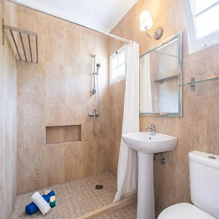 Vila Villa In Albufeira Near Sandy Beaches *